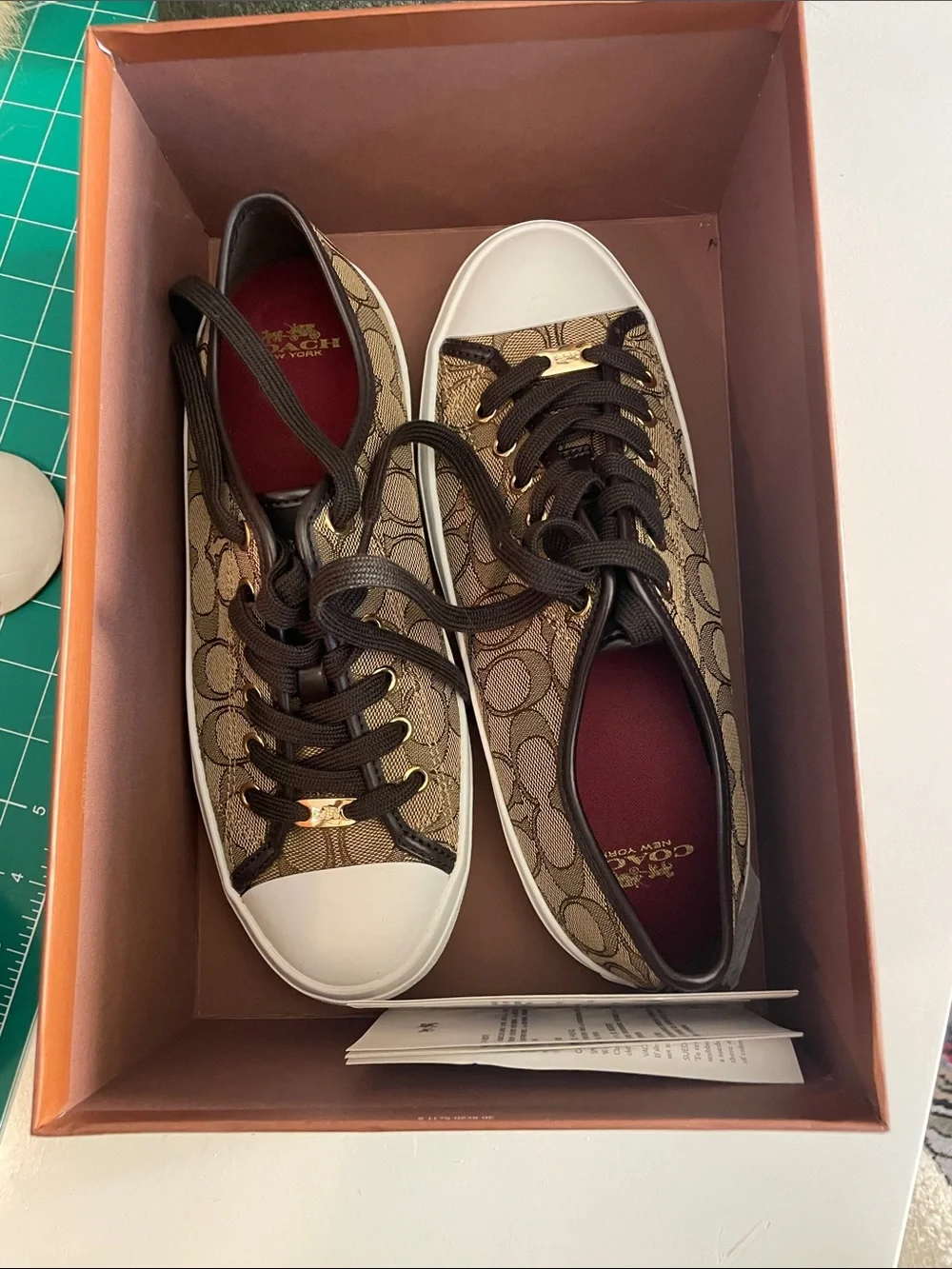 COACH Signature Outline Canvas Empire Low-Top Sneakers (Designer) New In Box! - Picture 9 of 9